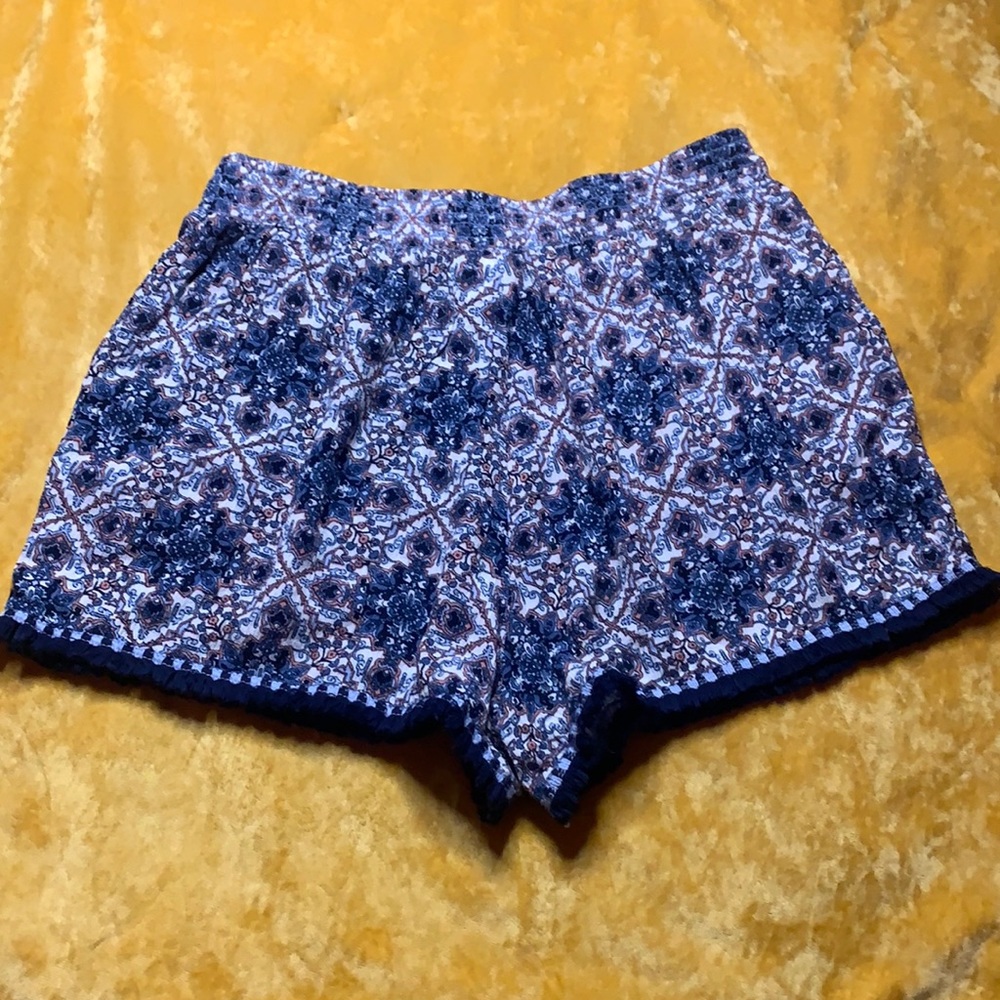 Patterned shorts